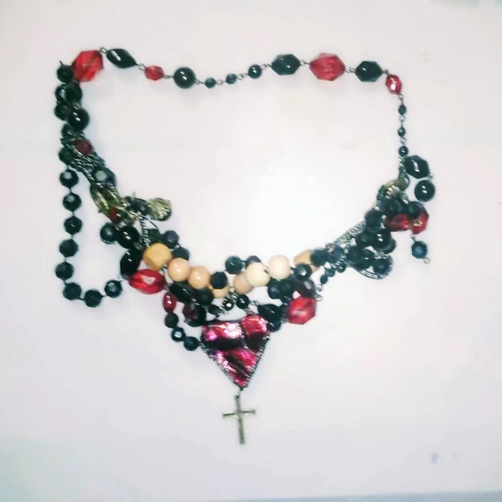 Handcrafted Super Chunky Gothic Black & Red 18" Beaded Necklace Collar - Picture 7 of 8